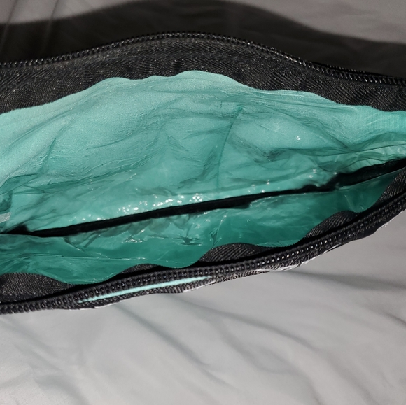 Victoria's Secret Pink Nation Mint Green Zip Bag - Picture 3 of 3